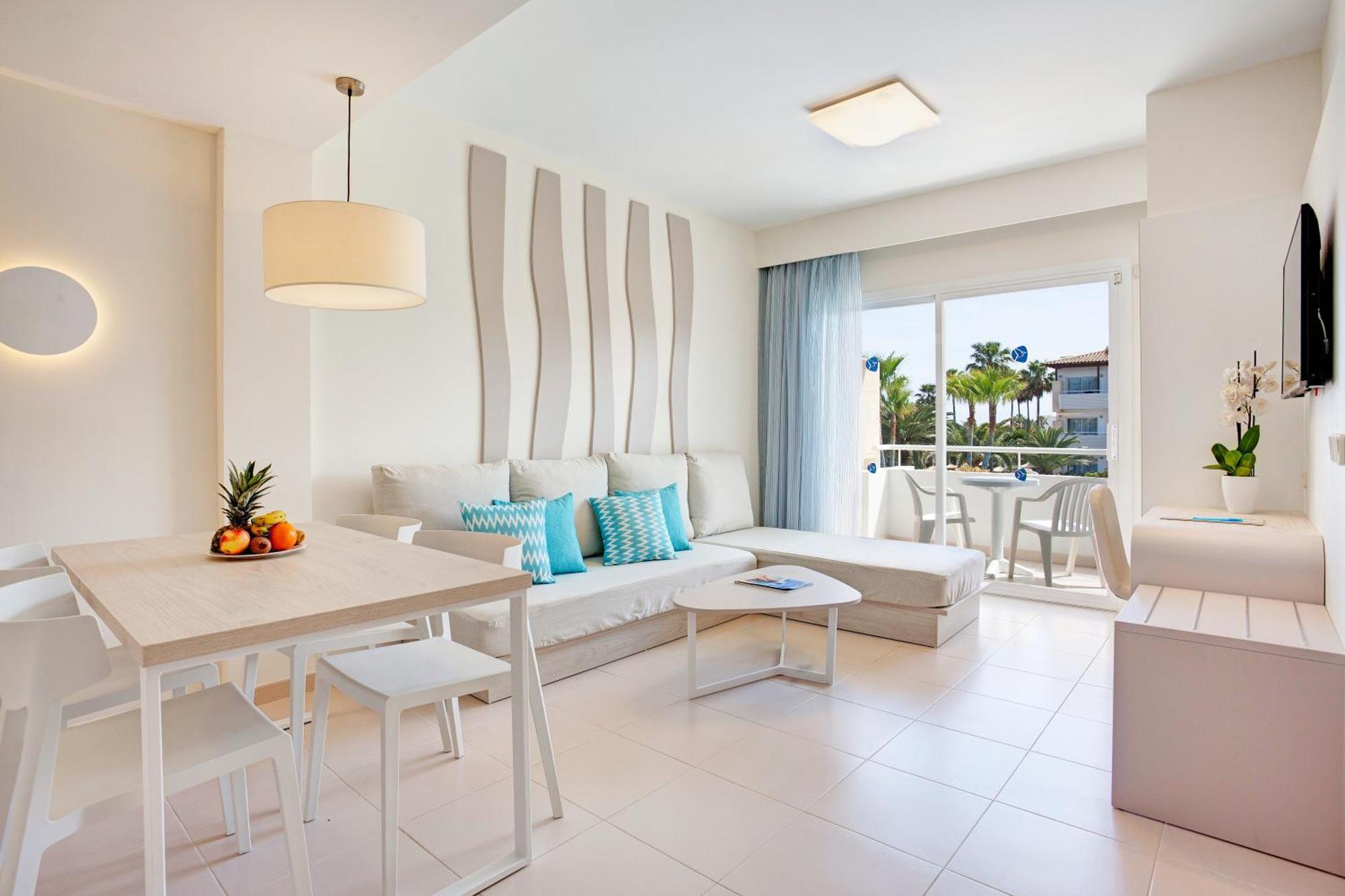 Grupotel Mallorca Mar Cala Bona  Exterior photo
